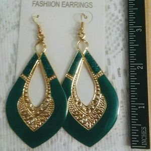 Turquoise and gold drop earrings